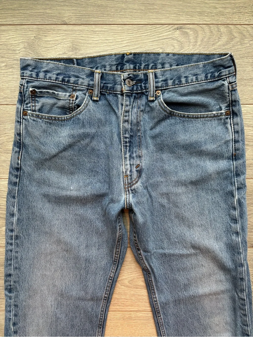 Levi's 505 Regular Fit Jeans Mens 33x32 Medium Wash Straight Leg Denim Red Tab
